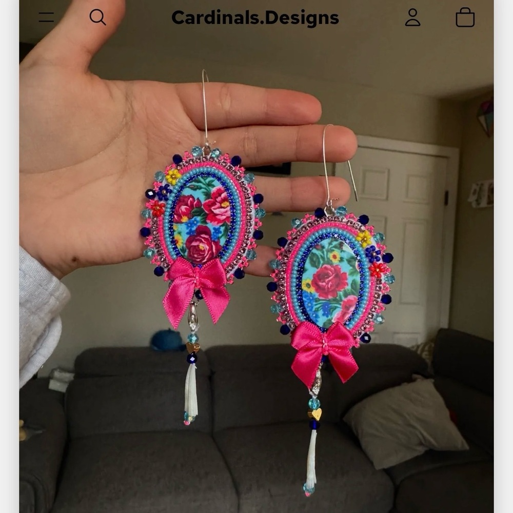 Floral Beaded Earrings with Pink Bows